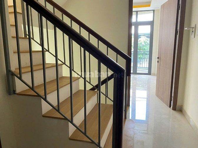 Nhà mới đẹp HXH Kinh Dương Vương Q6 (3,5x13m) trệt 2 lầu st