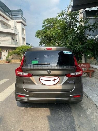 xe 7 chổ Suzuki Ertiga Hybrid 2022 nhập khẩu số tự động