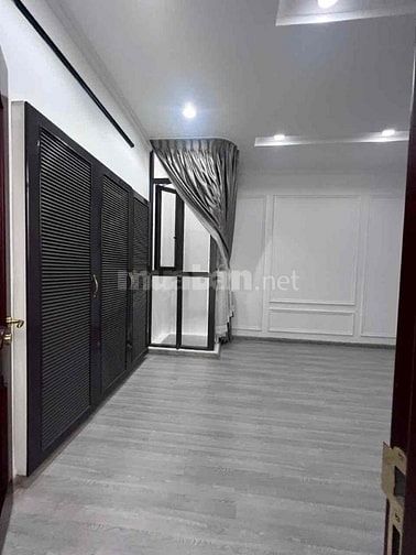 Nhà bán HXH Phạm Văn Chí (5,4 x 13m) Trệt 2 lầu ST. Giá 8,5 tỷ