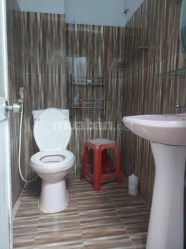 Bán nhà 443/30B Lê Văn Sỹ 30m2 2 tầng đúc giá 5 tỷ