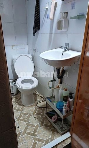 Bán nhà mặt tiền 251 Đề Thám, khu phố Tây, P. Phạm Ngũ Lão, Q.1. 