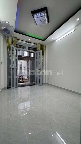 Nhà Mới Trệt Lầu BTCT 1/Trịnh Đình Trọng gần CV Đầm Sen