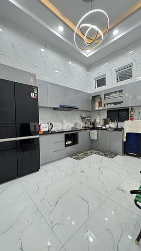 Bán Nhà Hẻm 181 Âu Dương Lân, Ô tô thông, KD, 82M2(5,4x16) 5 Tầng Mới