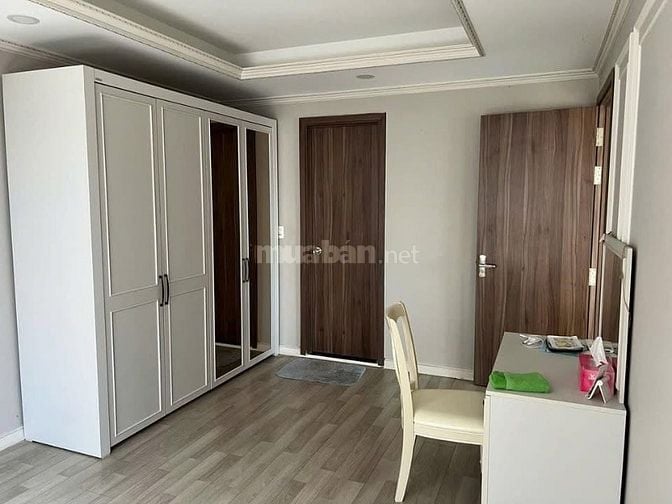 Cắt lỗ bán gấp căn hộ 80m2 Botanic Tower Phú Nhuận chỉ 2tỷ880