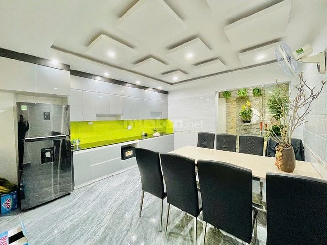 90m2 nhà 4 tầng sân cổng gara phố Tô Vũ - Văn Cao