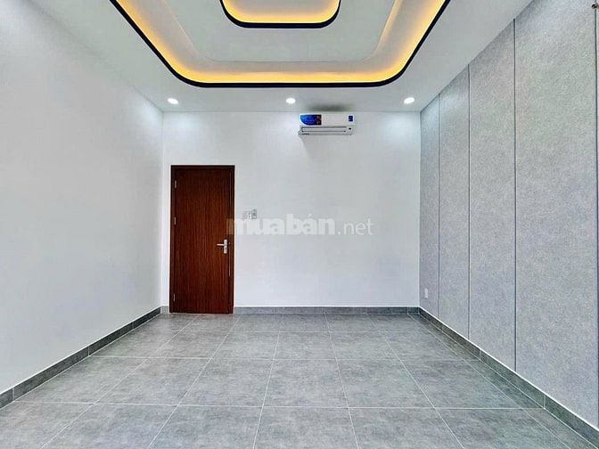 Sang Mỹ định cư! Bán nhà 62m2 đường Hồng Bàng,Q11.Gần Cầu vượt Cây Gõ