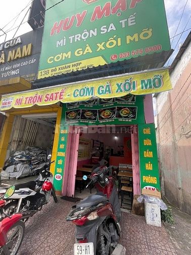 Quán Mì trộn Huy Mập Tuyển nam phụ quán