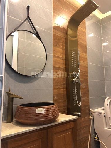 Bán nhà 2 lầu, sân thượng, 4pn, 3 toilet, Nguyễn Thị Tú, Quận BT