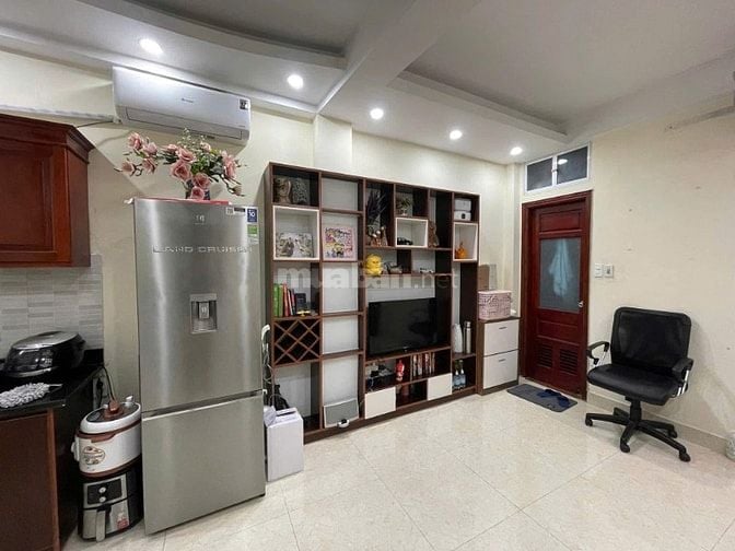 Chung cư Screc Town, 974a  Trường Sa, P12, Q3, 71m2, Nội thất, 14tr/th