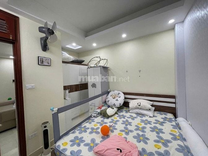 Chung cư Screc Town, 974a  Trường Sa, P12, Q3, 71m2, Nội thất, 14tr/th