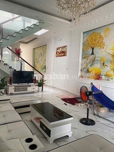 CẦN BÁN GẤP NHÀ MỚI, Ở NGAY 100M2, XÃ PHƯỚC LÝ, TỈNH LONG AN. 2 85 TỶ