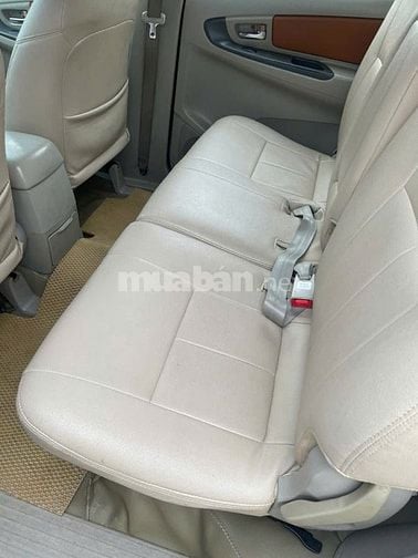 Chính chủ cần bán xe Toyota Innova 2.0e . Sx 2014 