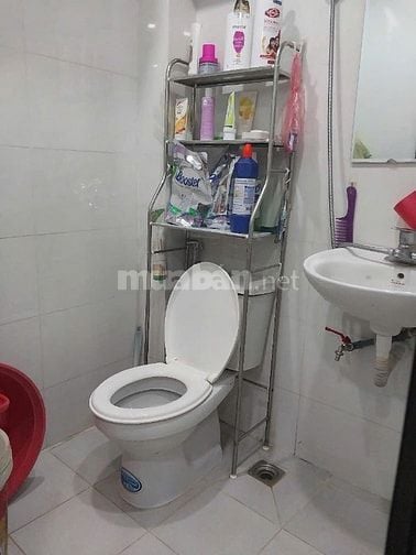 Cần thanh khoản nhanh căn hộ tầng 4, sổ đỏ riêng 12m2. Tập thể TXB