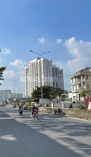 Nhà vi trí đẹp đón Đ.Liên Phường thông xe lên Thảo Điền còn 3p 2025