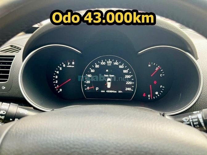 Cần bán Kia Sorento đời 2018 một chủ mua mới từ đầu. Odo 43.000km