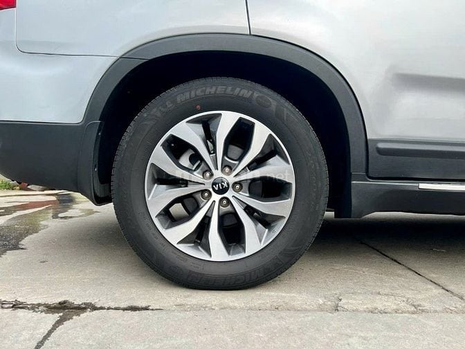 Cần bán Kia Sorento đời 2018 một chủ mua mới từ đầu. Odo 43.000km