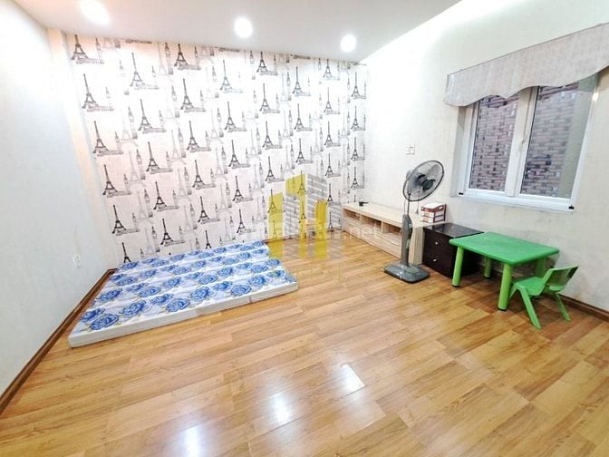 Giảm chỉ còn 30 triệu Villa Trần Não 2Lầu Giáp Sông Đối Diện Công Viên