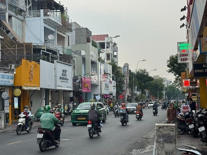 Cho thuê nhà nguyên căn  Số 199 Lê Văn Sỹ, Phường 13, Quận Phú Nhuận