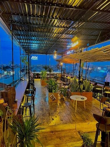 MB Sân Thượng Tầng 7+ 8 View Cực Đẹp, 160m2, Giá 20tr còn 12tr/tháng