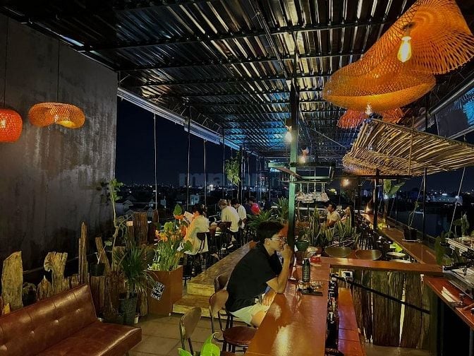 MB Sân Thượng Tầng 7+ 8 View Cực Đẹp, 160m2, Giá 20tr còn 12tr/tháng