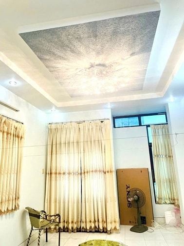 Chính chủ bán nhà CMT8 -Q.10 - 4pn 4wc - 3 tầng - giá 6,8 tỷ