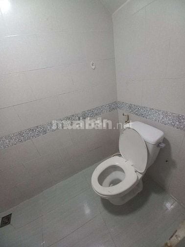 Cho thuê nhà hẻm 4m Trịnh Đình Trọng P.5 Quận 11 giá 7 triệu – 30m2