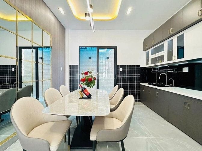 Kẹt tiền bán nhà Điện Biên Phủ, Phường 6, Quận 3, Giá 3tỷ420, DT 60m2