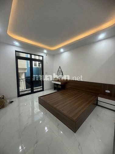 Bán nhà Trần Khát Chân, Hai Bà Trưng, 4 tầng, sử dụng 179m2, MT 4,8m