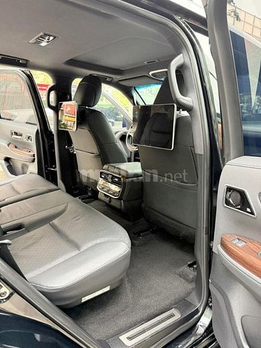 Bán Toyota Land Cruiser LC300 VXR nhập Trung Đông, Model 2022