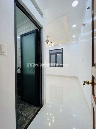 Hàng hiếm tại Tây Thạnh, 1,65 tỷ, 22m2, 2PN, 2WC, nhà riêng