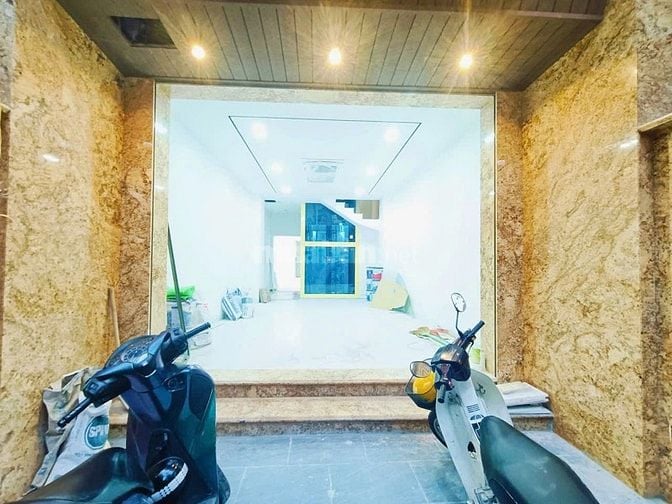 Bán Biệt thự mặt phố Xã Đàn 2, 105m2x5 tầng, 31 tỷ