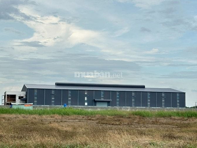 Bán đất kho xưởng KCN Đức Hòa,Long An,diện tích :5.000m2,giá:120usd/m2