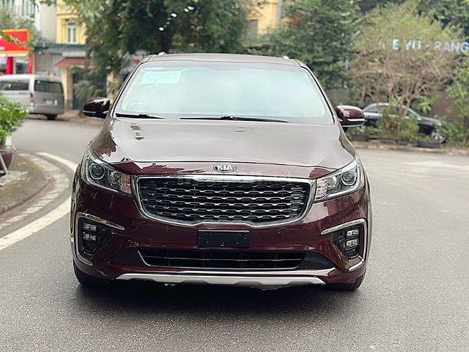 Sedona 2019 2.2 máy dầu số tự động