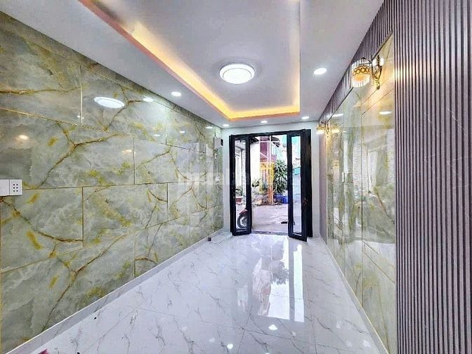  Nhà mới đón xuân , Bến Ba Đình P9 Q8, 28m2 shr gần cầu NT Phương