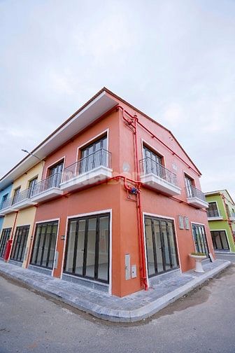 BÁN SHOPHOUSE Chợ đầu mối Nam Hà Nội , 2 tầng diện tích sử dụng 50m2 .