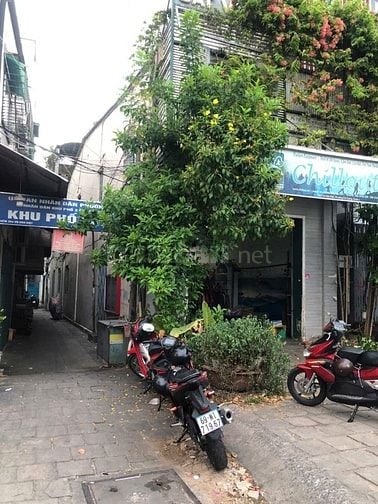 Cho thuê nhà mặt tiền 354 Võ Văn Kiệt P.Cô Giang Quận 1, 4,6x23m 1 lầu