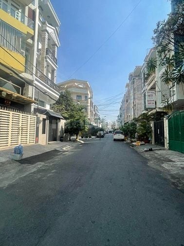 Nhà khu Bình Phú, góc 2MT đường Số 14, DT 5 x 16m, 3.5 tấm, 12.5 tỷ. 