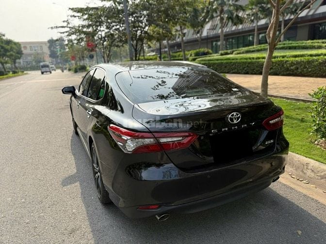 Camry 2.5Q 2022 nhập Thái Lan 