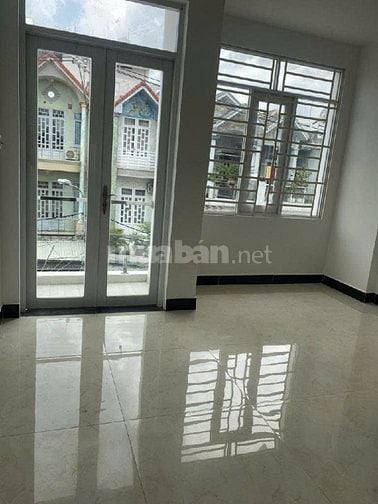 Nhà 3 tầng mặt đường kdbb Huỳnh Thị Đồng, 4,5*16, hơn 8 tỷ.