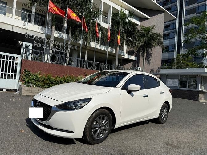 cần bán Mazda 2 1.5 AT Luxury sx- 2020 màu trắng, Xe đẹp ngay chủ bán