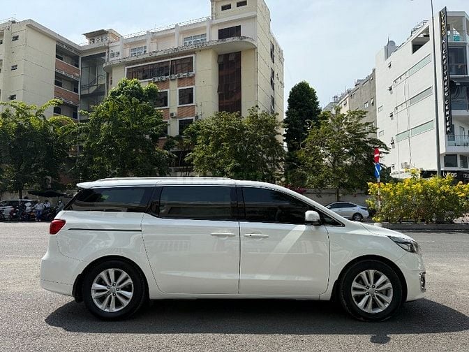 Cần bán KIA Sedona sản xuất 2015, Xe gia đình chính chủ bán