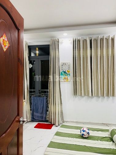 GẤP BÁN NHÀ ĐƯỜNG 12M LÊ VĂN LƯƠNG NHÀ BÈ 8m x 12.7m 4 TẦNG CHỈ 7 TỶ 5