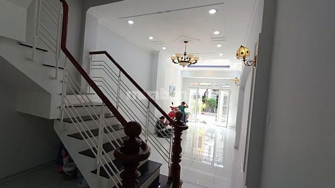 Bán nhà mặt tiền,DT(4m x 19m), P Tân Thành, Q. Tân Phú (13 tỷ)