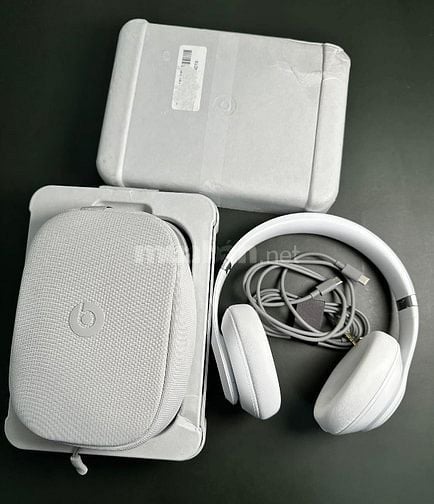 Beats studio pro - white matte