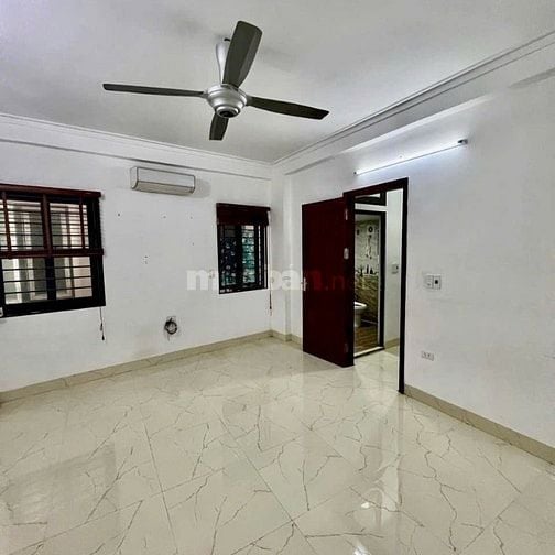 🏠 Nhà Đẹp Gần Trịnh Văn Bô – 32m², Mặt Tiền 4m, 5 Tầng – Giá Chỉ 3.9 