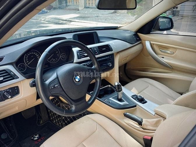 Bán xe BMW 320i F30 sản xuất 2012 chính chủ, xe đẹp