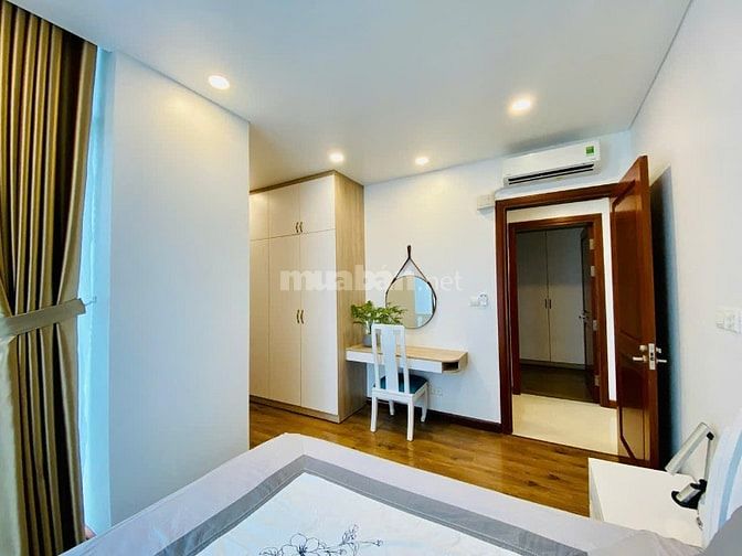 Gia đình cần bán CH Indochina 80m2,2pn,2wc, có SH.Giá thật: 5.8 tỷ TL