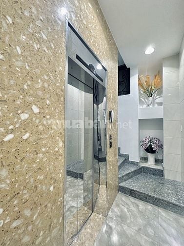 Bán nhà MT đường CMT8 - Q.10 DTSD gần 700m2 - Phù hợp kinh doanh