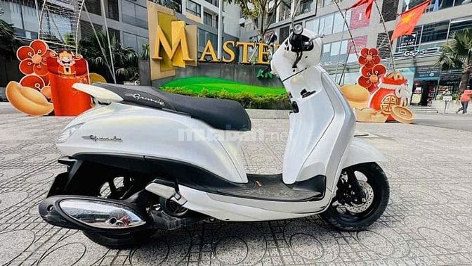 Góc bán xe Grande yamaha 2022 màu ngọc trai