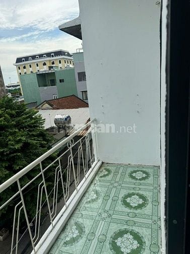 Bán căn hộ 43m.sát chợ hòa cường. 990 tr/căn